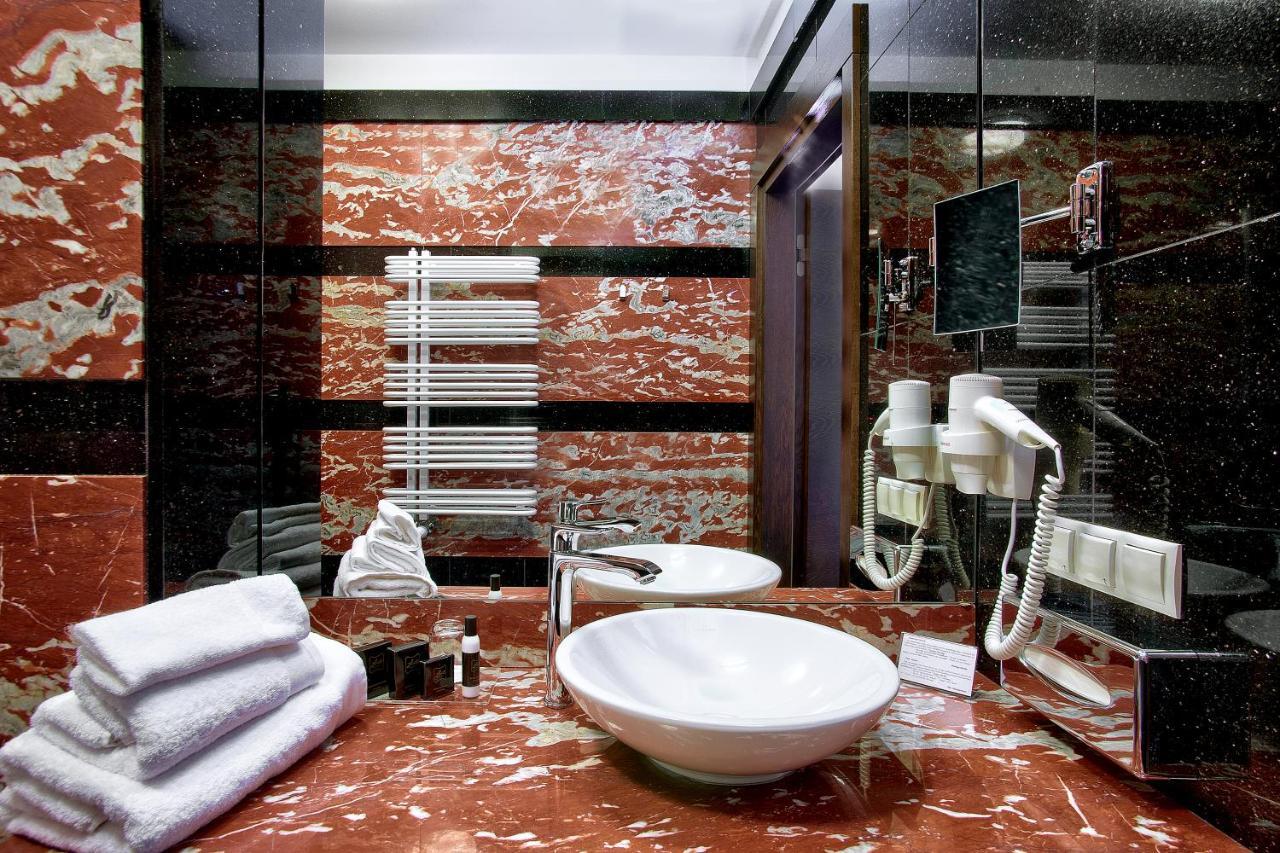 Boutiquehotel Aristo Bialystok Bagian luar foto